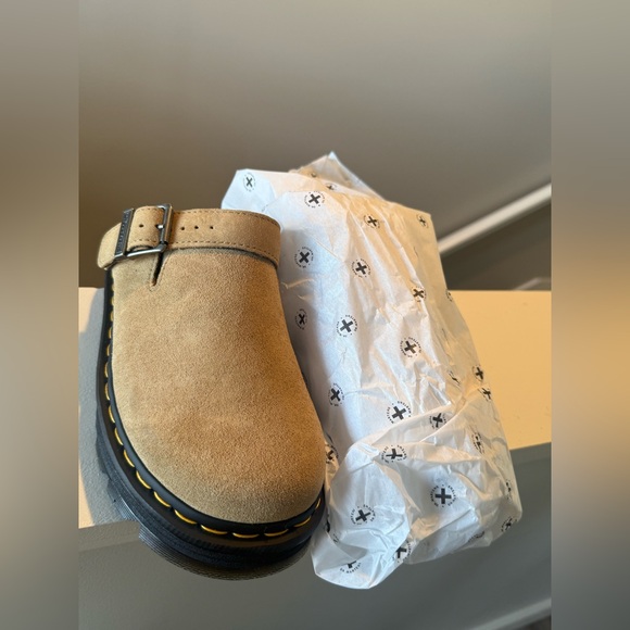 Dr. Martens Zebzag Suede Mule - Savannah Tan - Women’s Size 7 - Picture 6 of 6